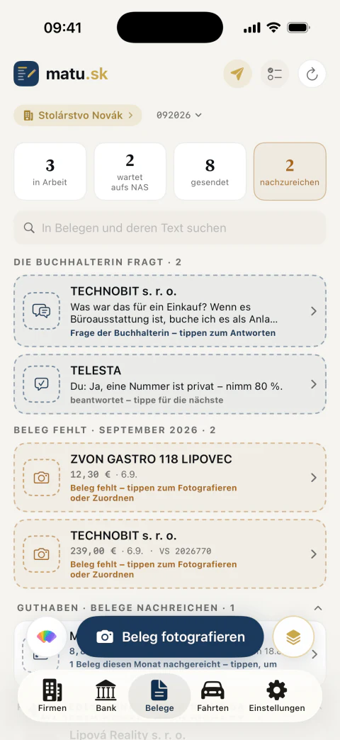 Belegliste mit Fragen der Buchhalterin und mit Lücken für die fehlenden Belege