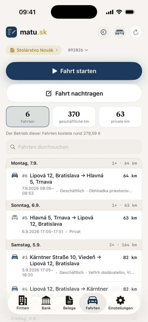 Fahrtenbuch mit der Liste der Fahrten, den Kilometern und dem Zweck der Fahrt